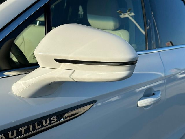 2020 Lincoln Nautilus Standard AWD - 22182527 - 13