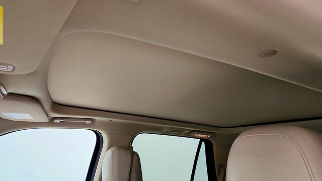 2020 Lincoln Navigator Reserve 4x2 with Luxury & Heavy Duty Trailer Tow Packages - 23001520 - 9