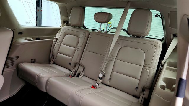 2020 Lincoln Navigator Reserve 4x2 with Luxury & Heavy Duty Trailer Tow Packages - 23001520 - 21