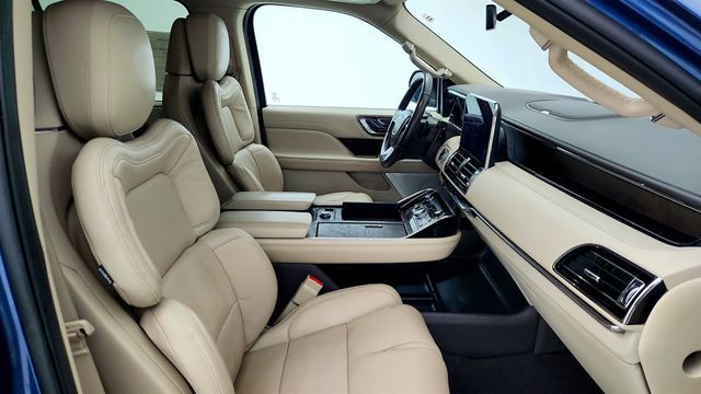 2020 Lincoln Navigator Reserve 4x2 with Luxury & Heavy Duty Trailer Tow Packages - 23001520 - 25