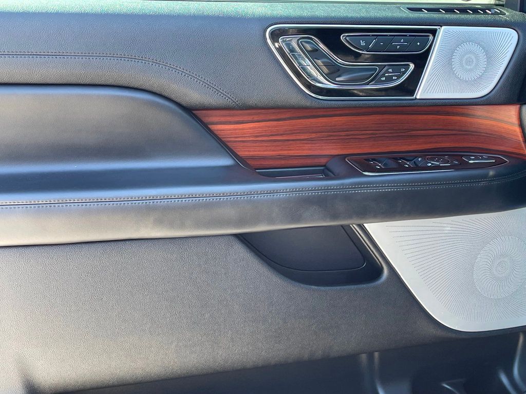 2020 Lincoln Navigator Reserve 4x4 - 23009768 - 13