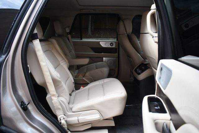 2020 Lincoln Navigator Reserve 4x4 - 23041484 - 42