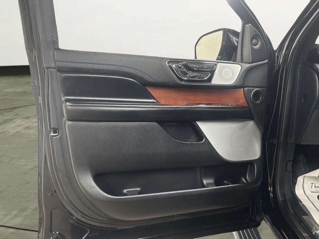 2020 Lincoln Navigator Reserve 4x4 - 22985764 - 10