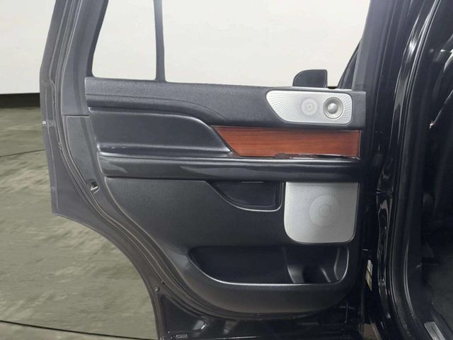2020 Lincoln Navigator Reserve 4x4 - 22985764 - 17