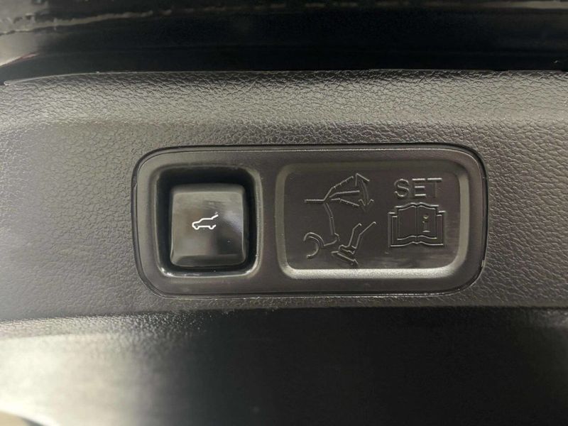 2020 Lincoln Navigator Reserve 4x4 - 22985764 - 24