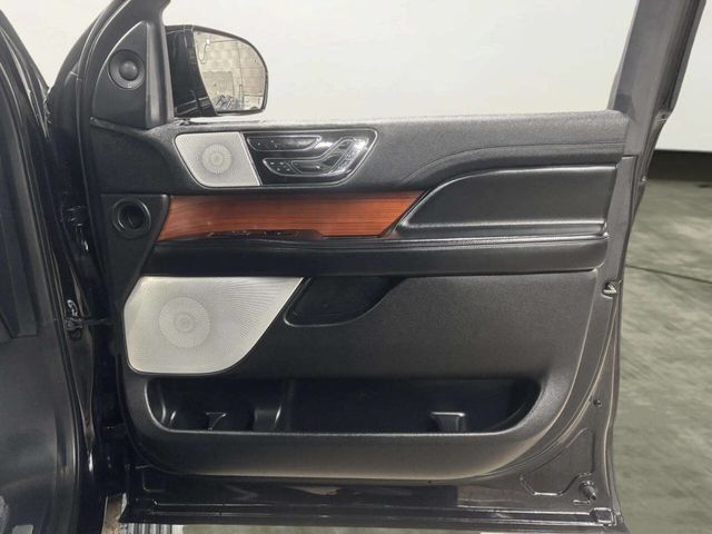2020 Lincoln Navigator Reserve 4x4 - 22985764 - 29