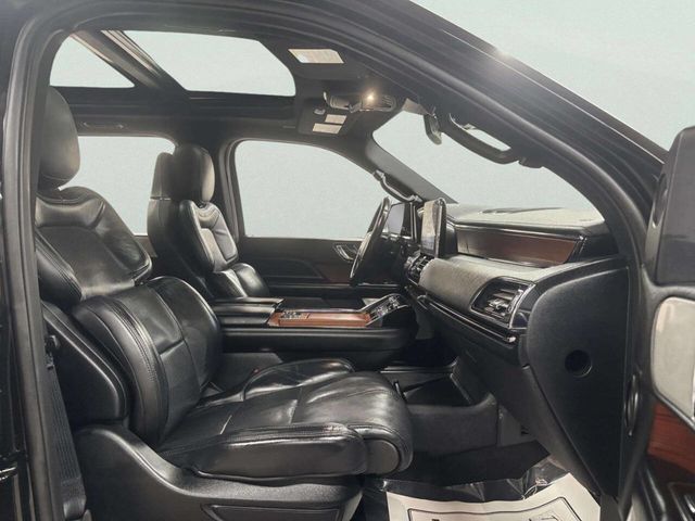 2020 Lincoln Navigator Reserve 4x4 - 22985764 - 32