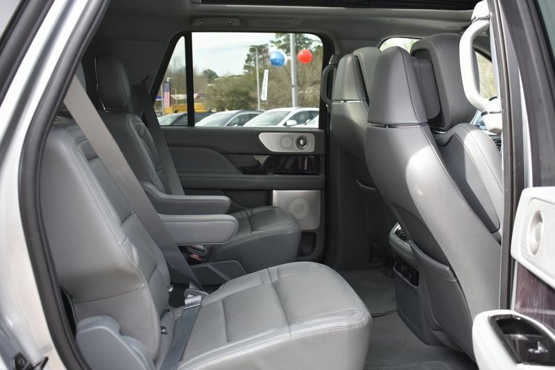 2020 Lincoln Navigator Reserve photo 10
