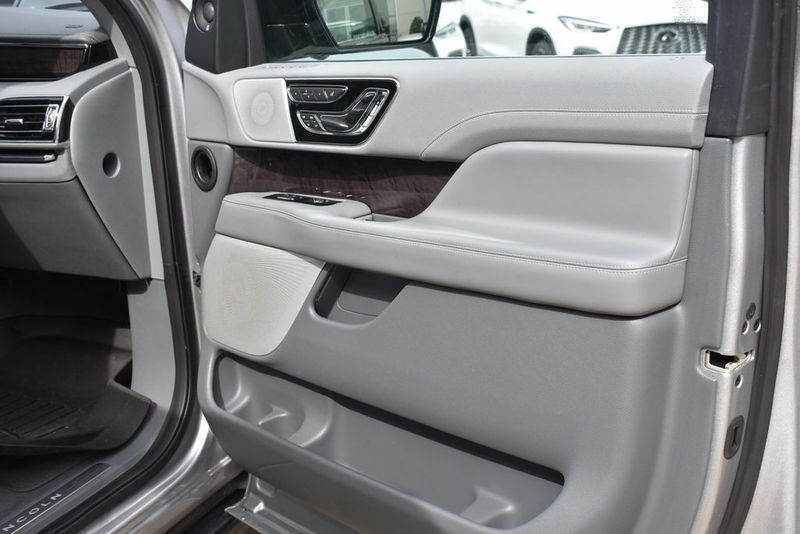 2020 Lincoln Navigator Reserve photo 11