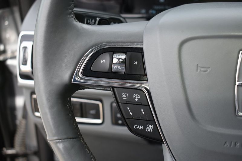 2020 Lincoln Navigator Reserve photo 18