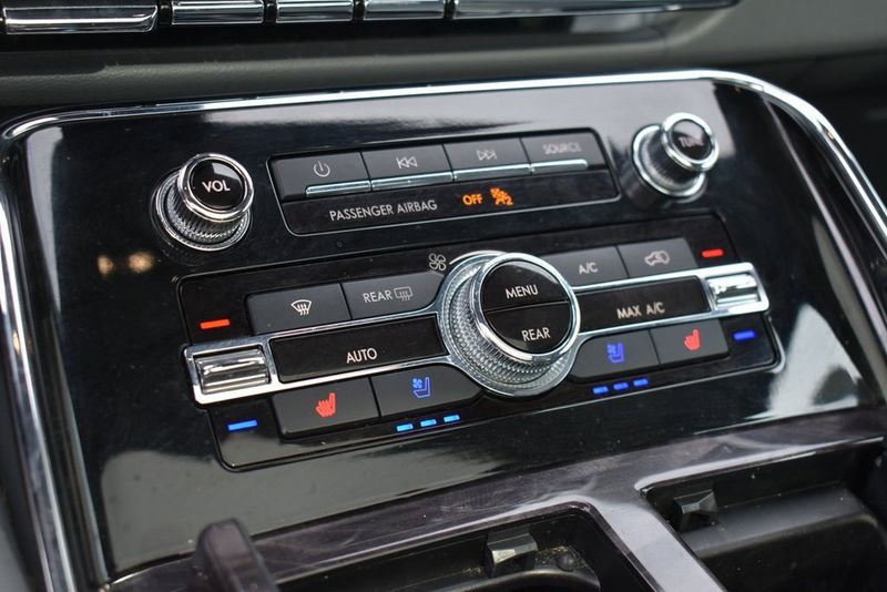 2020 Lincoln Navigator Reserve photo 24