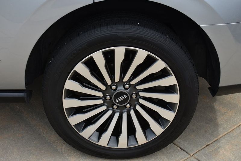 2020 Lincoln Navigator Reserve photo 38