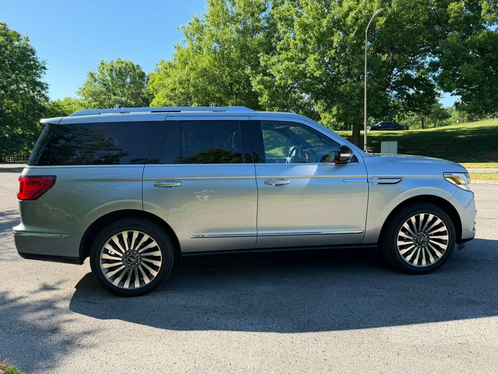 2020 Lincoln Navigator Reserve, 4x4, Head Up Display, 30 Way Perfect Position Seating - 23025349 - 9
