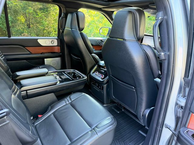 2020 Lincoln Navigator Reserve, 4x4, Head Up Display, 30 Way Perfect Position Seating - 23025349 - 30