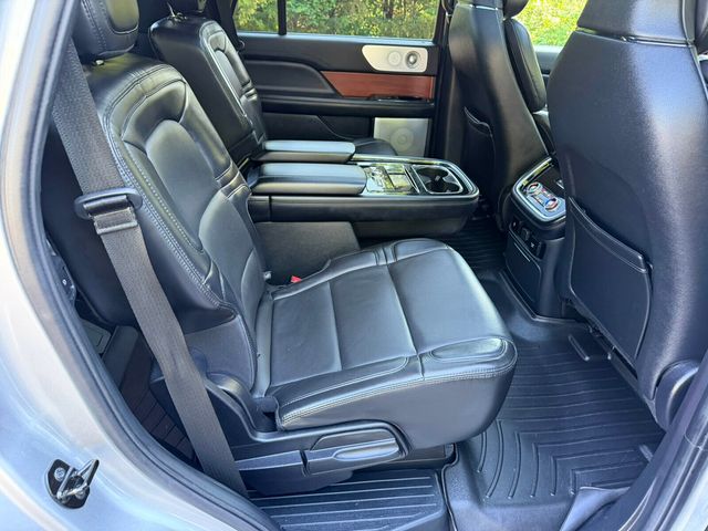 2020 Lincoln Navigator Reserve, 4x4, Head Up Display, 30 Way Perfect Position Seating - 23025349 - 32