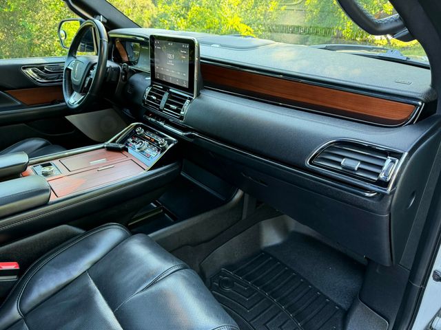 2020 Lincoln Navigator Reserve, 4x4, Head Up Display, 30 Way Perfect Position Seating - 23025349 - 35