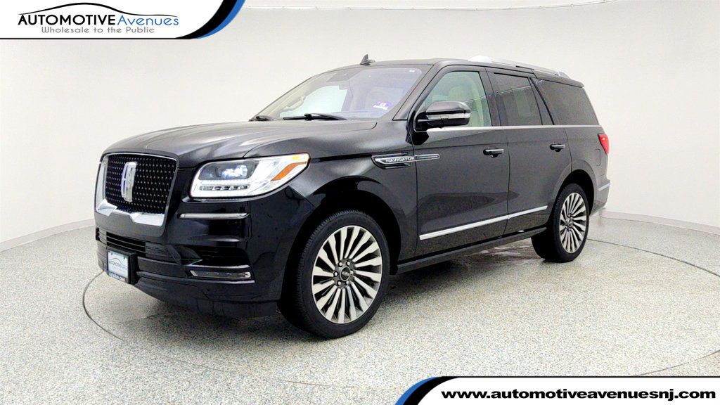 2020 Lincoln Navigator Reserve 4x4 with Equipment 208A, Luxury Package & 22'' Wheels - 22960775 | Video 1