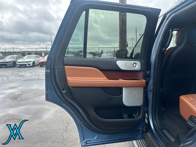 2020 Lincoln Navigator Reserve Sport Utility 4D - 23095983 - 12