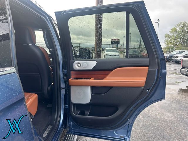 2020 Lincoln Navigator Reserve Sport Utility 4D - 23095983 - 20