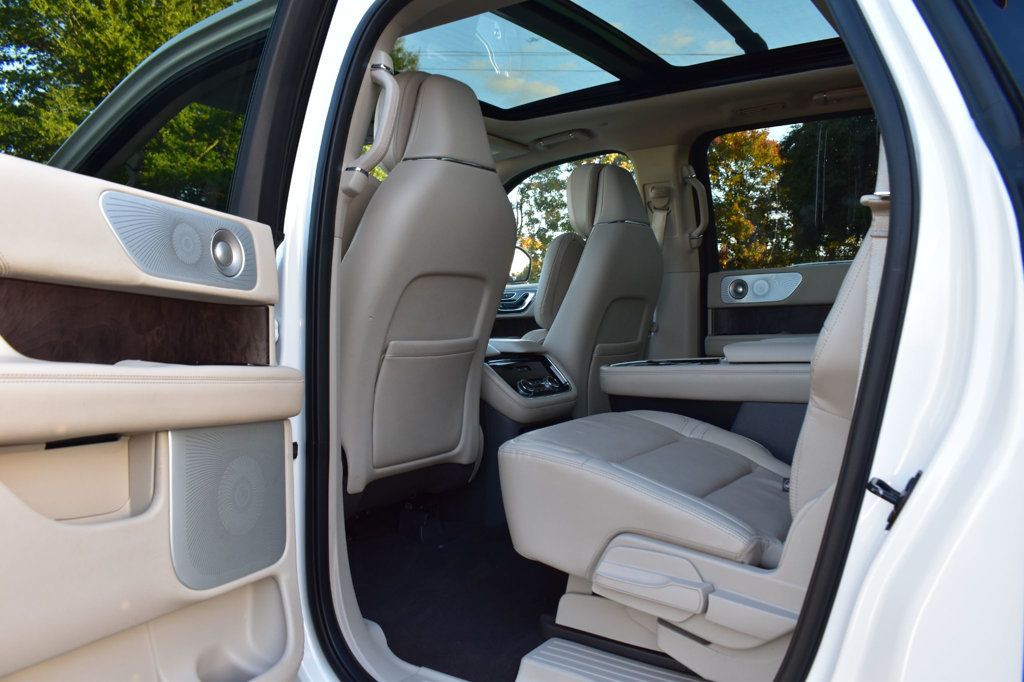 2020 Lincoln Navigator L Reserve 4x4 - 23099685 - 21