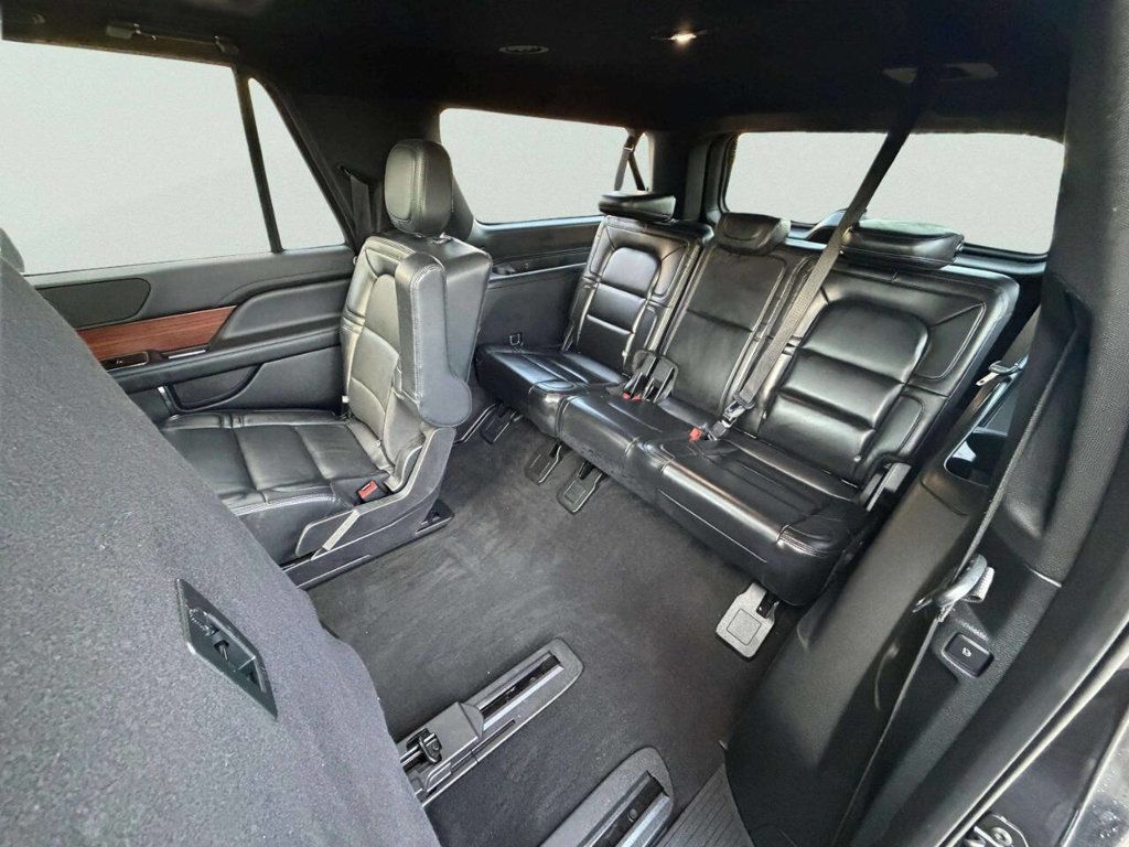 2020 Lincoln Navigator L Reserve 4x4 - 22984325 - 21