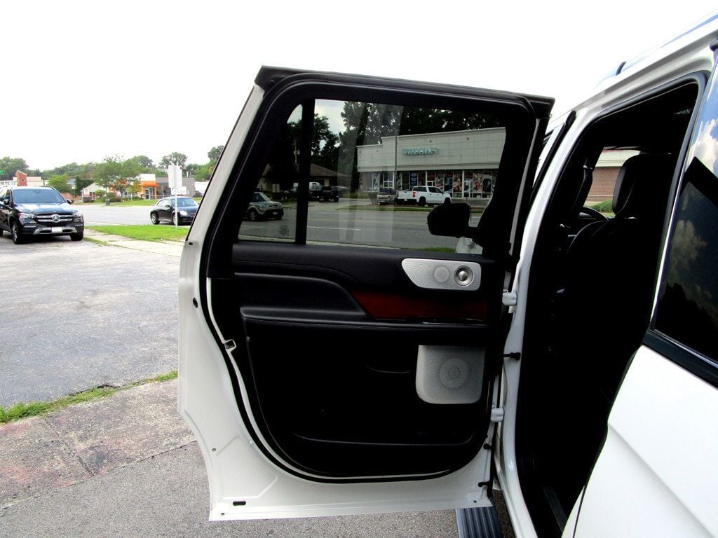 2020 Lincoln Navigator L Reserve 4x4 - 23061852 - 37