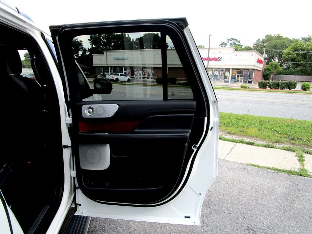 2020 Lincoln Navigator L Reserve 4x4 - 23061852 - 38