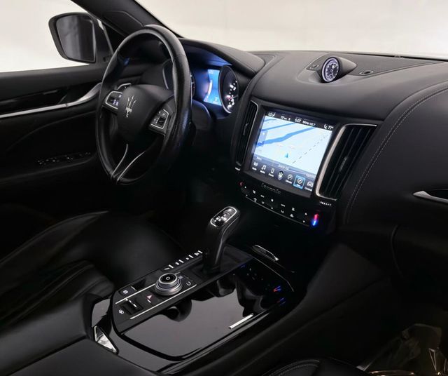 2020 Maserati Levante Base - 23028773 - 25