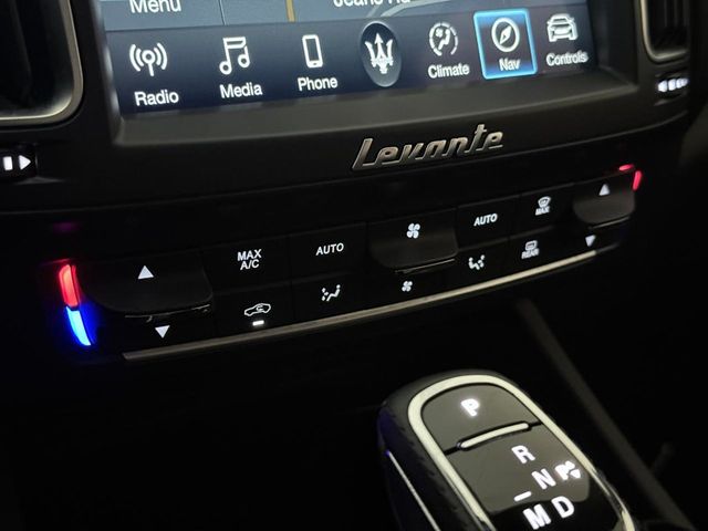 2020 Maserati Levante Base - 23028773 - 36