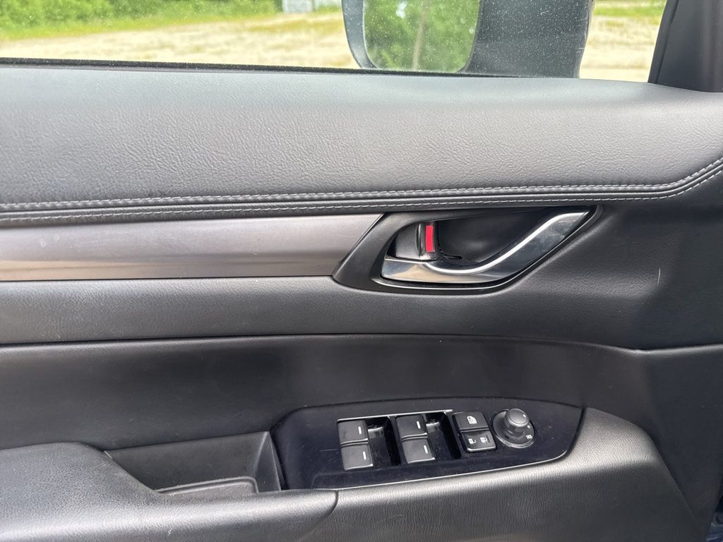 2020 Mazda CX-5 Touring AWD - 23031563 - 11