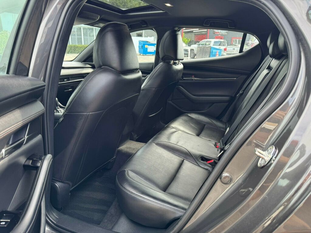 2020 Mazda Mazda3 Hatchback Premium Package Automatic AWD - 23040592 - 4