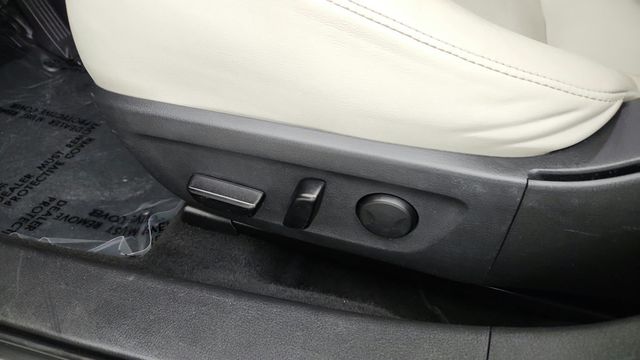 2020 Mazda Mazda3 Sedan Premium Package AWD - 23090011 - 11