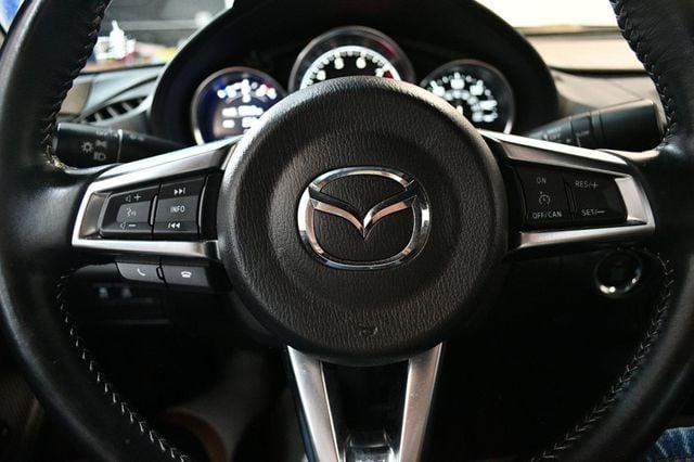 2020 Mazda MX-5 Miata RF Club Manual - 23029226 - 35