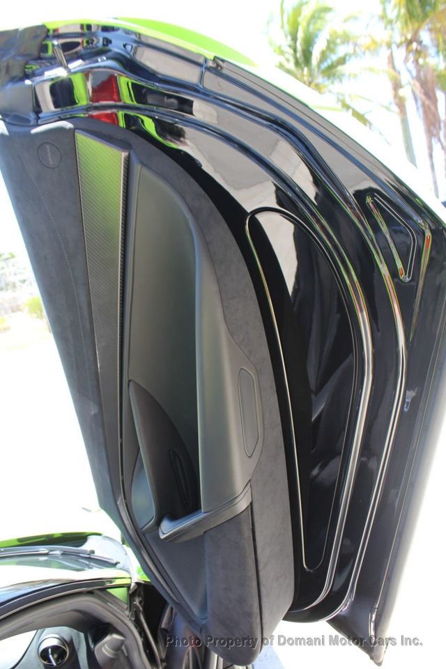 2020 McLaren 720S LOADED 720S ORIGINALLY $ 384,005 , JUST RECIEVED ITS ANNUAL - 20745933 - 18