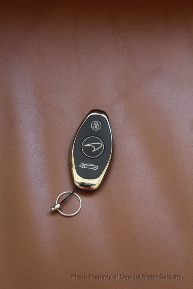 2020 McLaren 720S LOADED 720S ORIGINALLY $ 384,005 , JUST RECIEVED ITS ANNUAL - 20745933 - 8