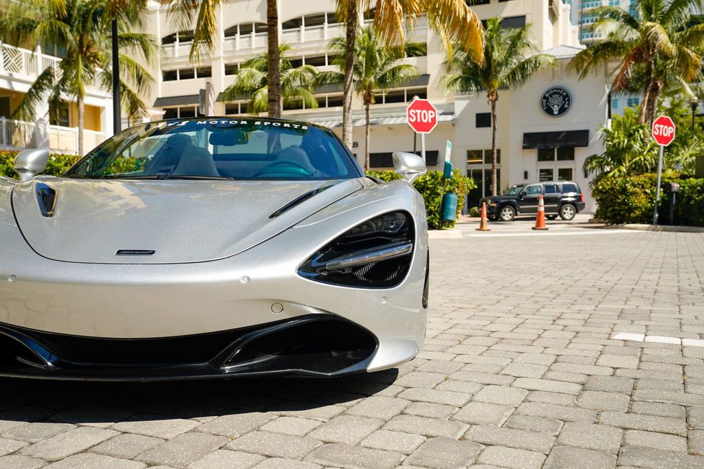 2020 McLaren 720S Luxury Spider - 22938050 - 10