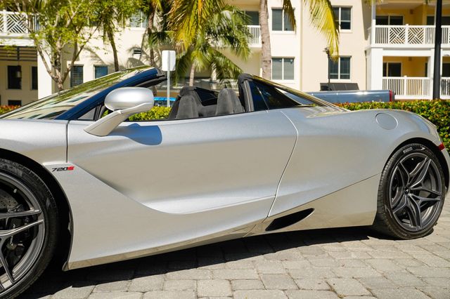 2020 McLaren 720S Luxury Spider - 22938050 - 13