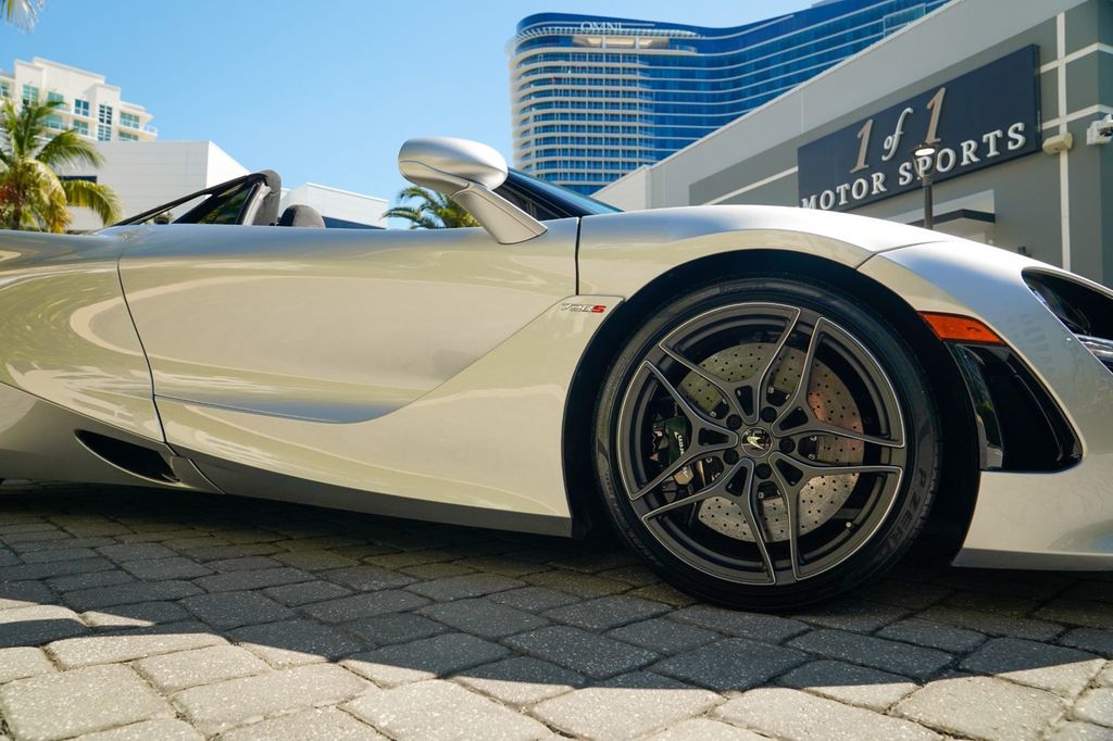 2020 McLaren 720S Luxury Spider - 22938050 - 38