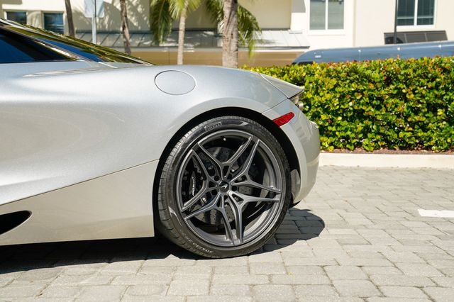 2020 McLaren 720S Luxury Spider - 22938050 - 47