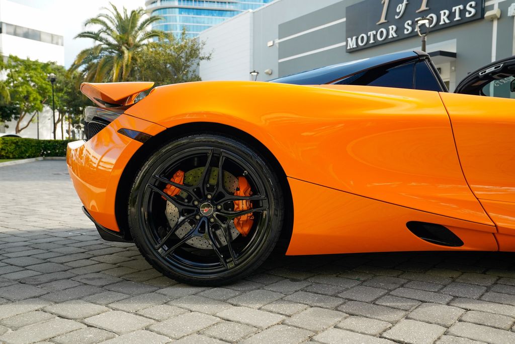 2020 McLaren 720S Luxury Spider - 22952697 - 29