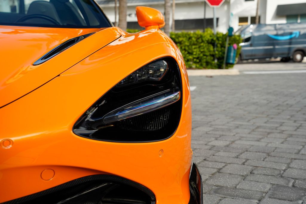2020 McLaren 720S Luxury Spider - 22952697 - 39