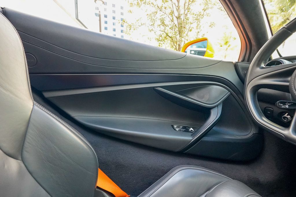 2020 McLaren 720S Luxury Spider - 22952697 - 51