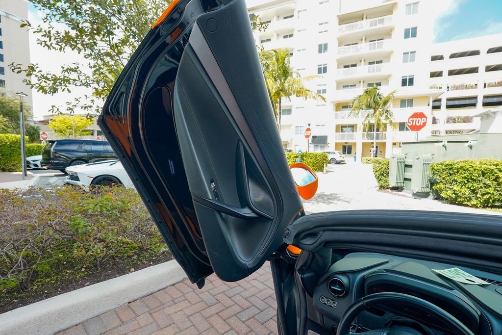 2020 McLaren 720S Luxury Spider - 22952697 - 53