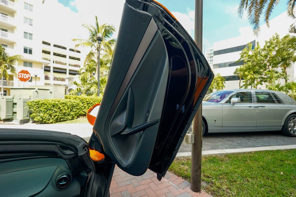 2020 McLaren 720S Luxury Spider - 22952697 - 73