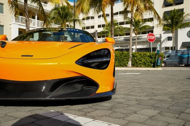 2020 McLaren 720S Luxury Spider - 22952697 - 7