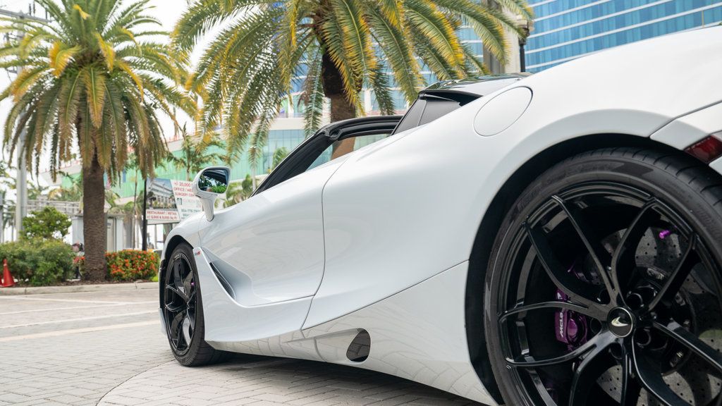 2020 McLaren 720S Performance Spider - 22877735 - 24