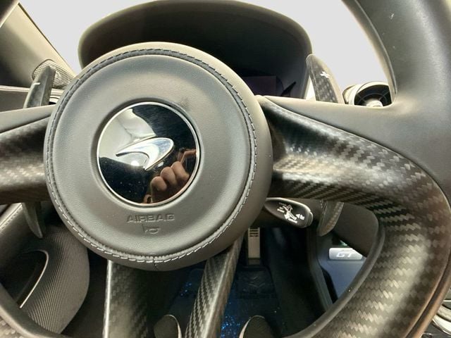 2020 McLaren GT Coupe - 23017513 - 11