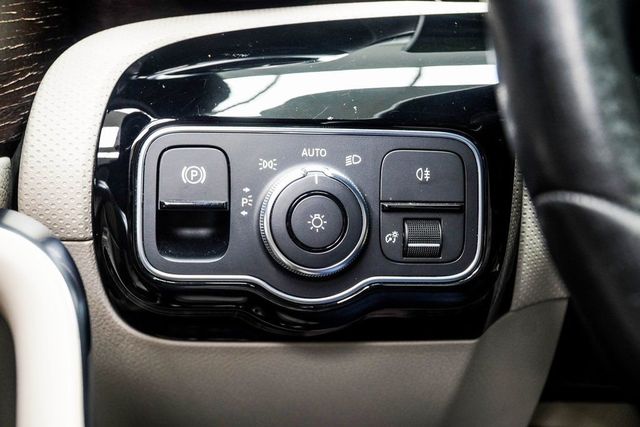 2020 Mercedes-Benz A-Class A 220 4MATIC Sedan - 22963856 - 28