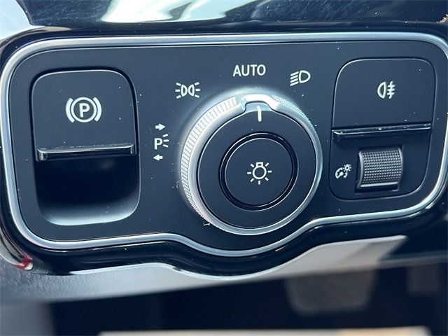 2020 Mercedes-Benz A-Class A 220 4MATIC Sedan - 22869894 - 23