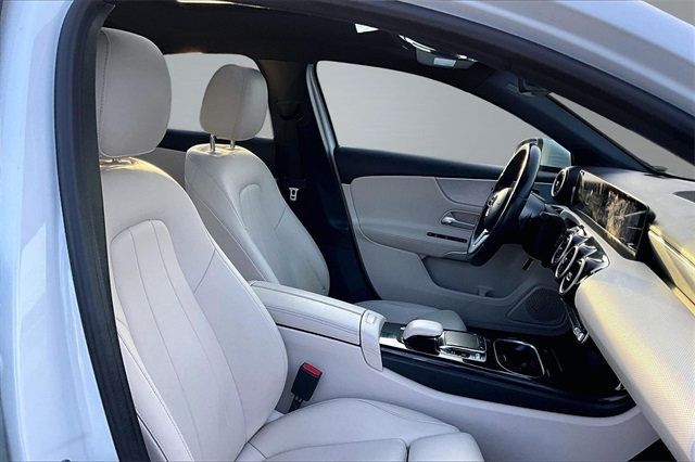 2020 Mercedes-Benz A-Class A 220 4MATIC Sedan - 22982520 - 13